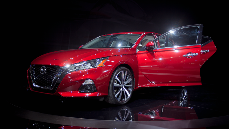 Illustration for article titled Yeah, The 2019 Nissan Altima Is Supposed To Have That Weird Hood Gap